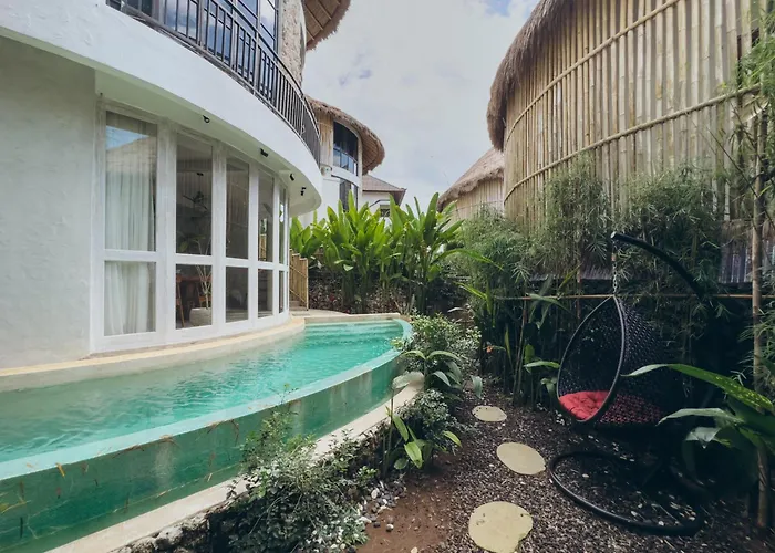 Hillstone U Villa