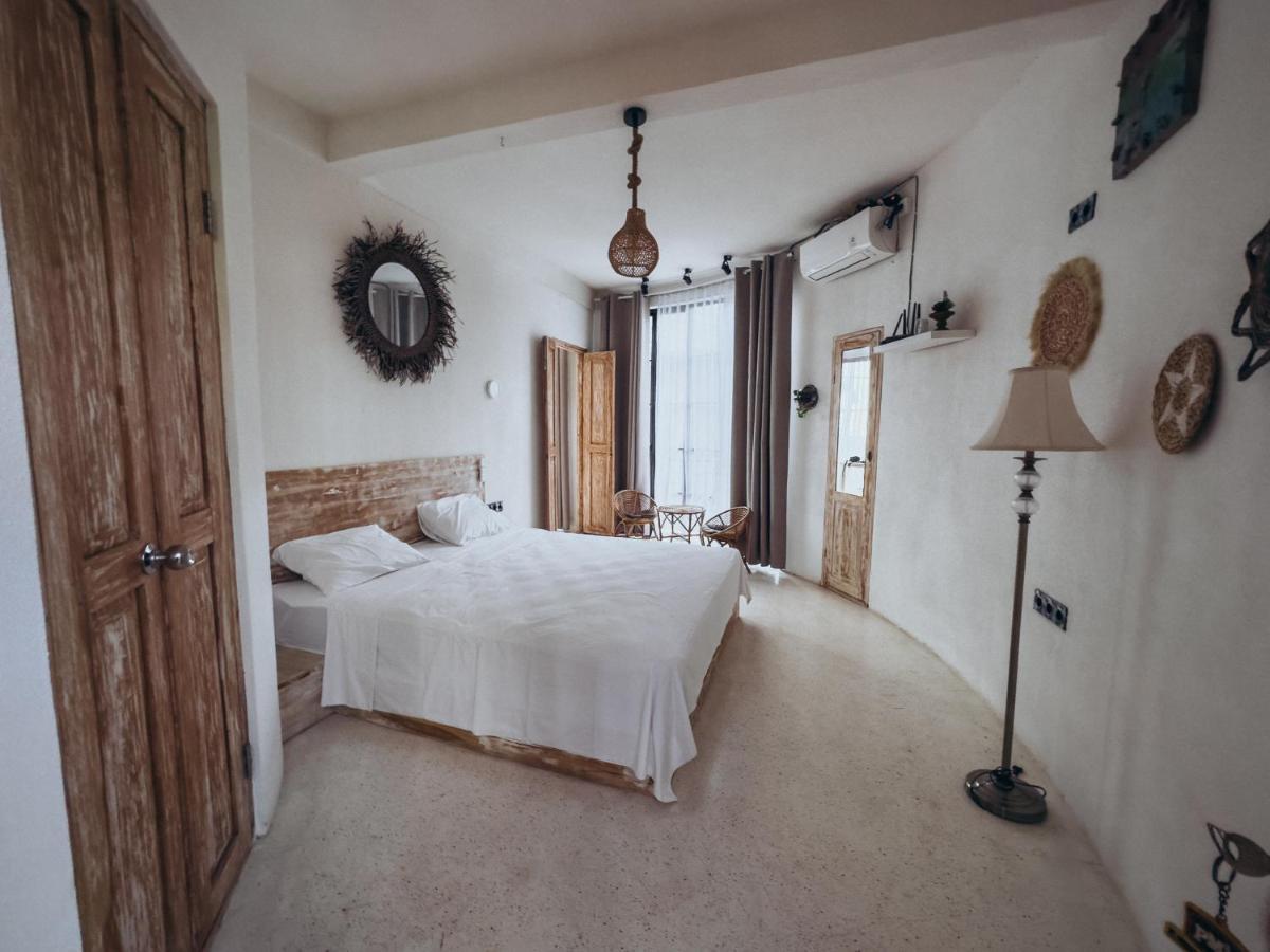 Hillstone U Villa